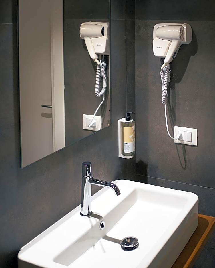 Hostelò - Luxury Hostel