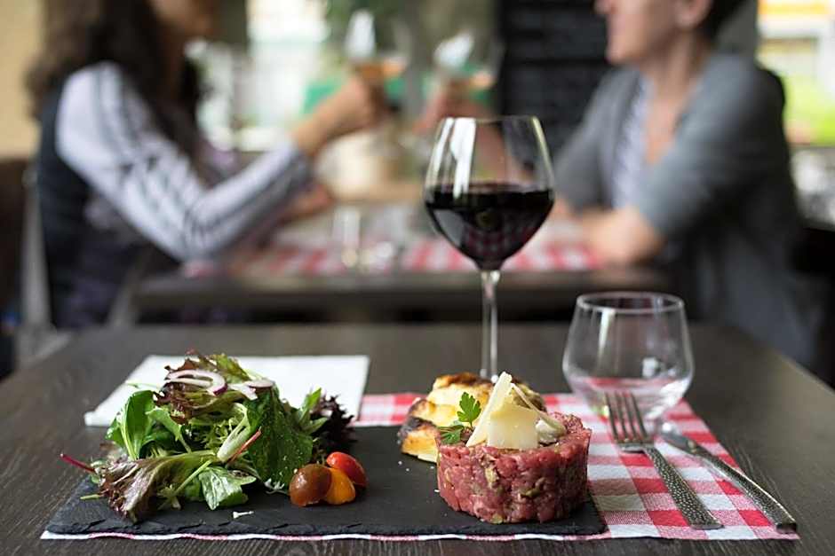 Logis hotel restaurant de Provence