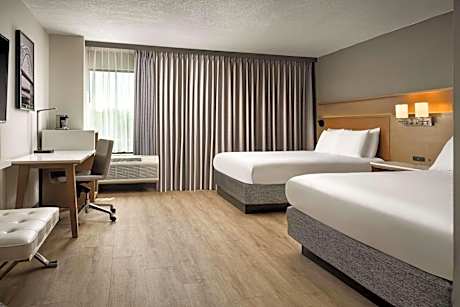Queen Room with Two Queen Beds - Accessible/Non-Smoking