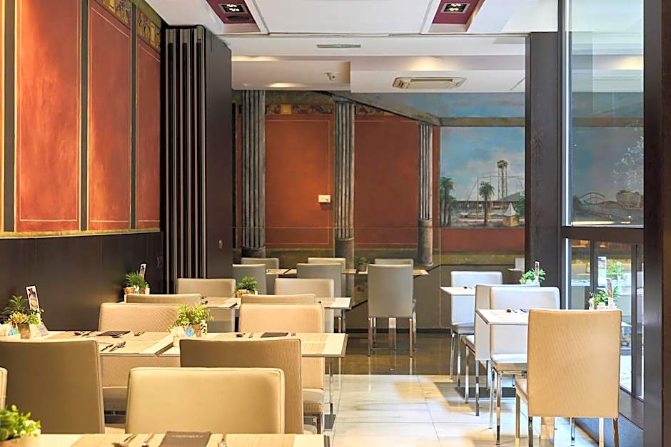 Catalonia Port Hotel
