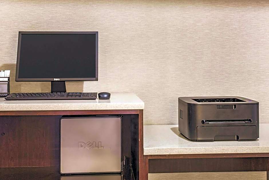 La Quinta Inn & Suites by Wyndham Las Vegas Summerlin Tech