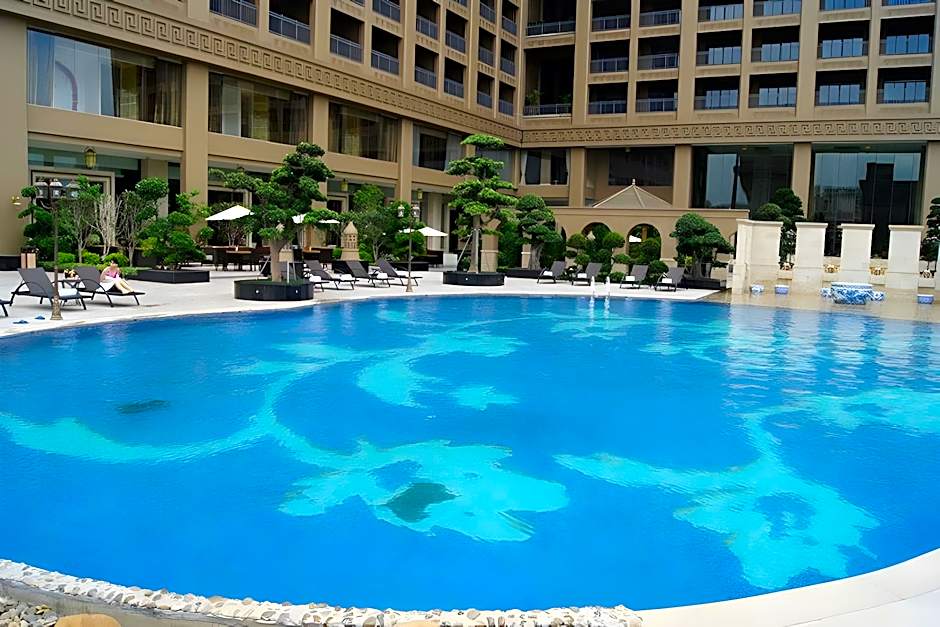 Babylon Hotel