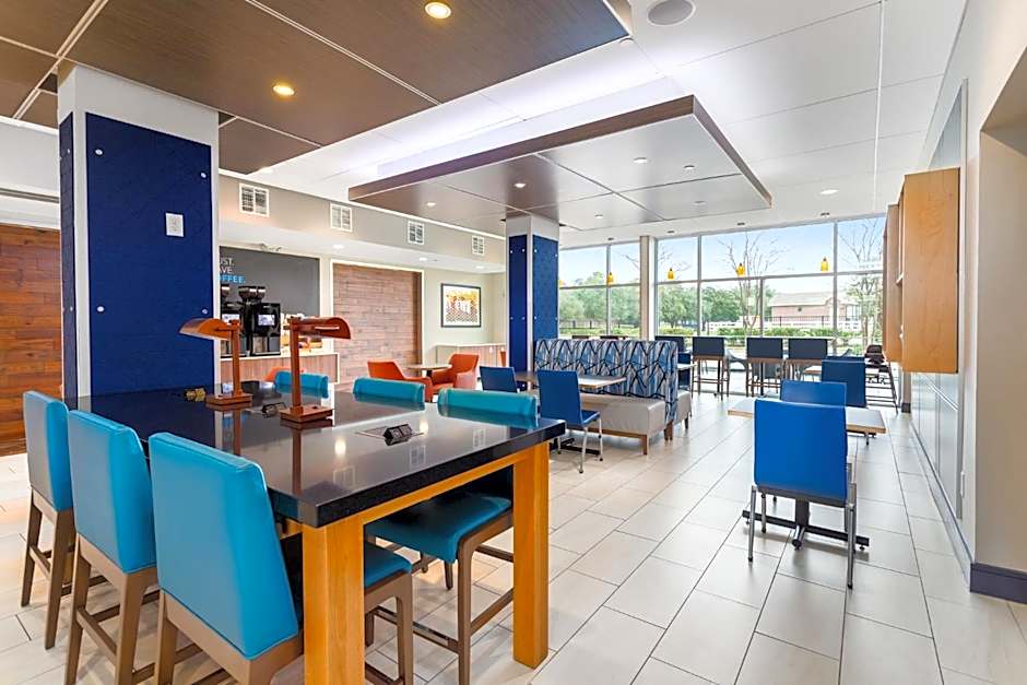 Holiday Inn Express & Suites Houston NW - Cypress By IHG