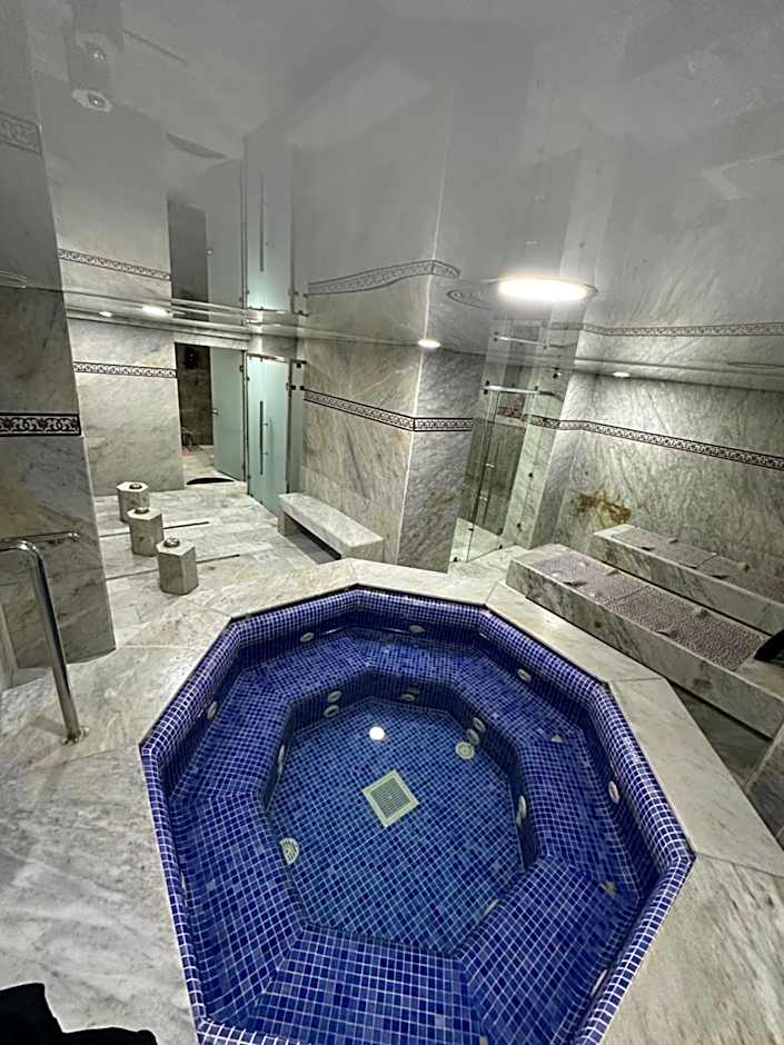 Hotel Mounia