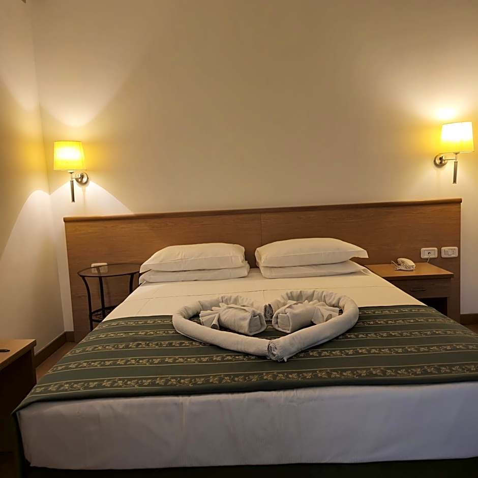 Hotel Marco Polo Airport hotel