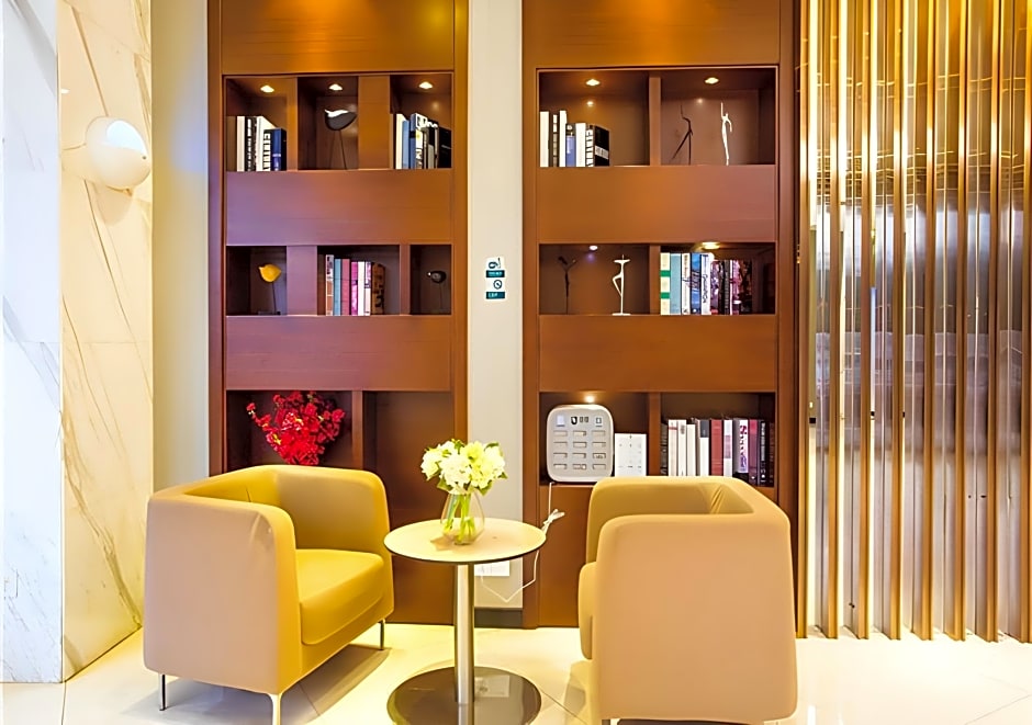 City Comfort Inn Wuzhou Bus Station