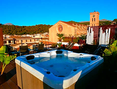 Juma Historic Hotel