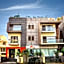 Stately Suites - Golf Course Road