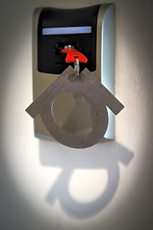 FAMILY ROOM STANDARD