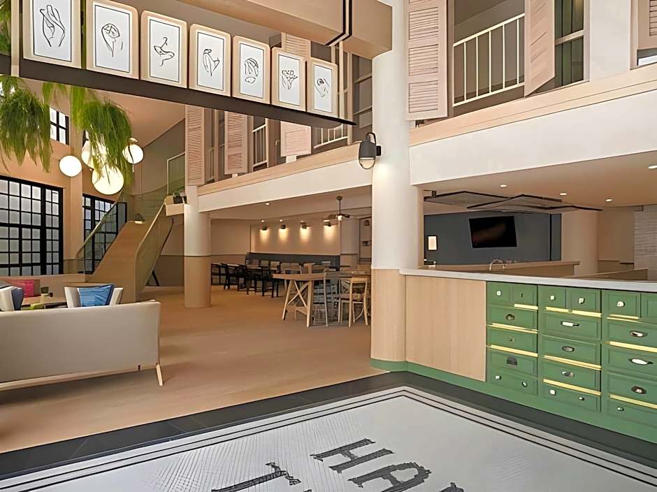 The Blanket Hotel Phuket Town