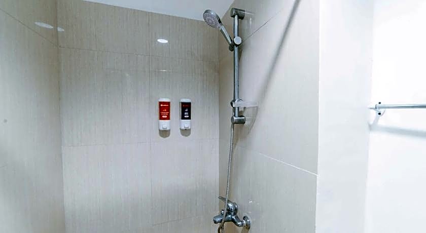 RedDoorz at Bel Air Soho Suites Makati City