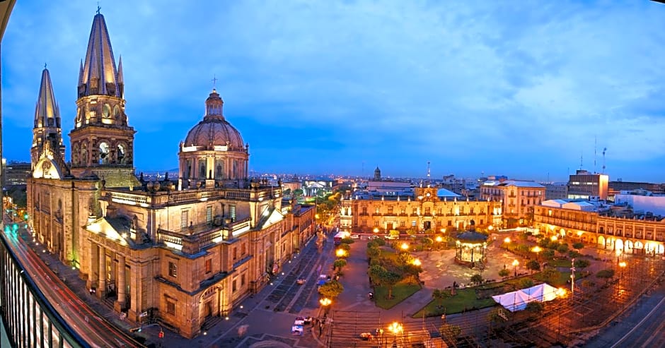 One Guadalajara Centro Historico