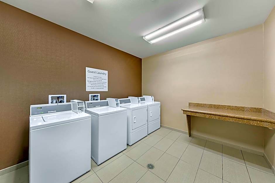 Comfort Suites Ontario Convention Center