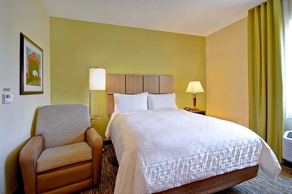 Candlewood Suites St Clairsville By IHG