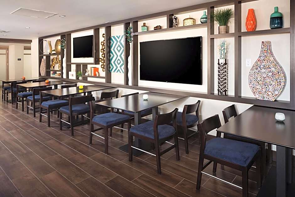 Hampton Inn & Suites Dallas / Downtown