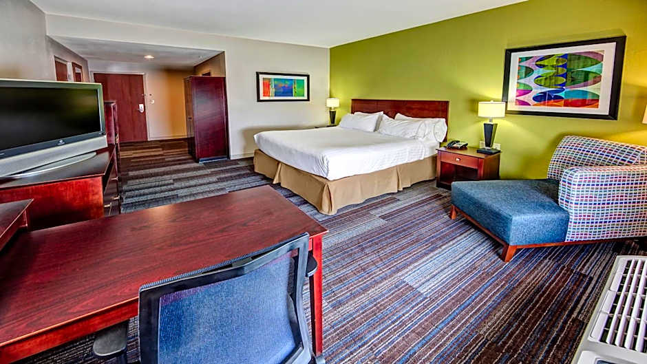 Holiday Inn Express Hotel & Suites Cookeville By IHG