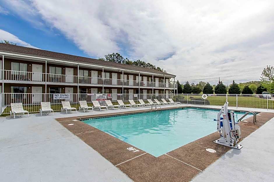 Rodeway Inn Jackson