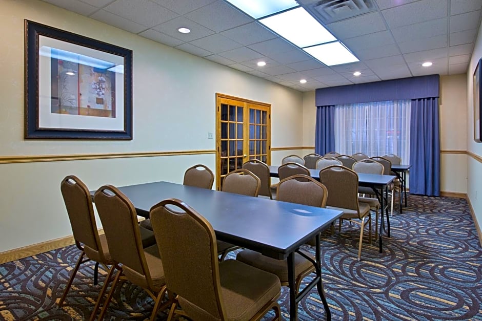 Country Inn & Suites by Radisson, Lexington, VA