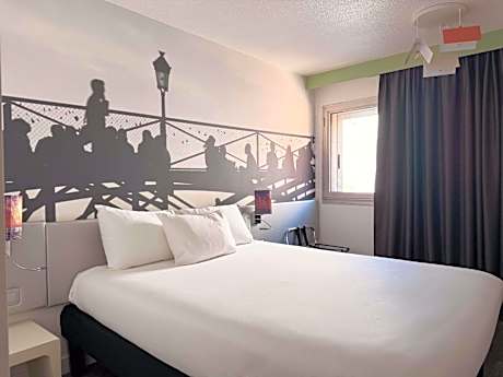 Ibis Styles Paris Tolbiac Bibliotheque