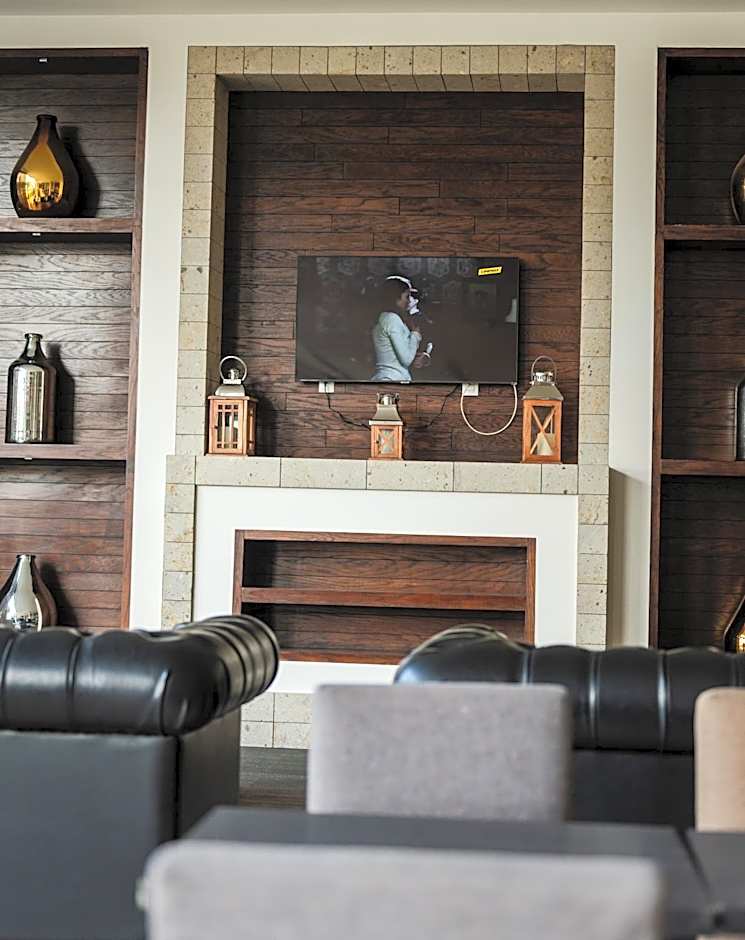 HAMPTON INN BY HILTON CELAYA