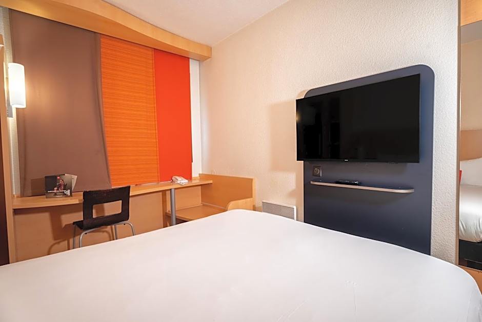 ibis Paris Pont de Suresnes Longchamp