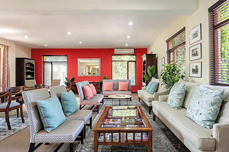 Casterbridge Hollow Boutique Hotel