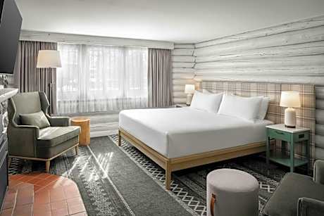 King Suite with Fireplace - Limited View
