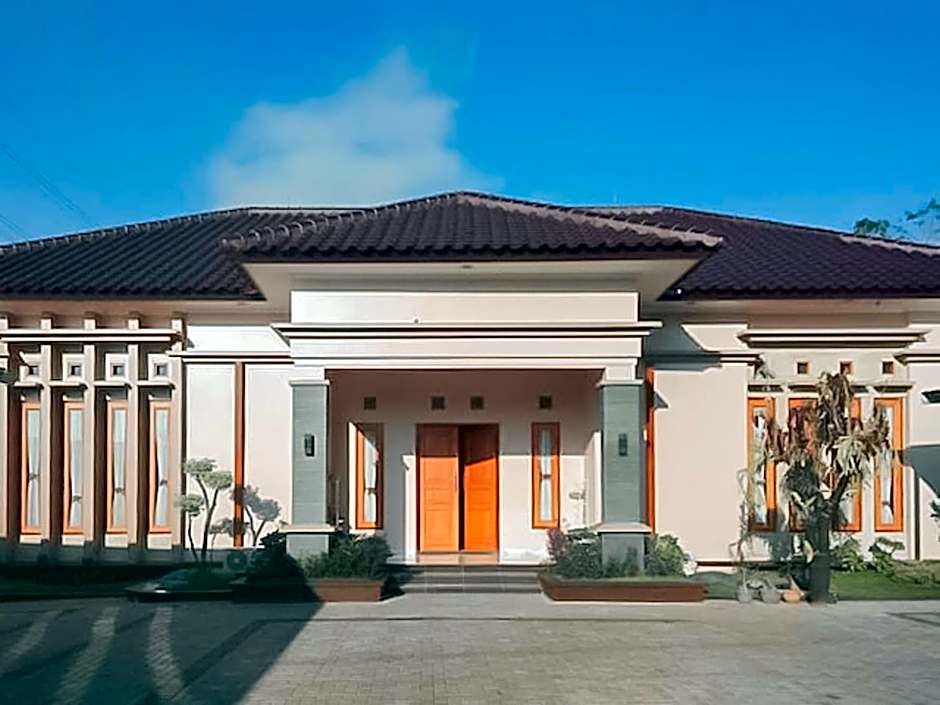 Kedai Oma Syariah Mitra RedDoorz