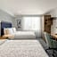 Hampton Inn by Hilton Montreal East Anjou