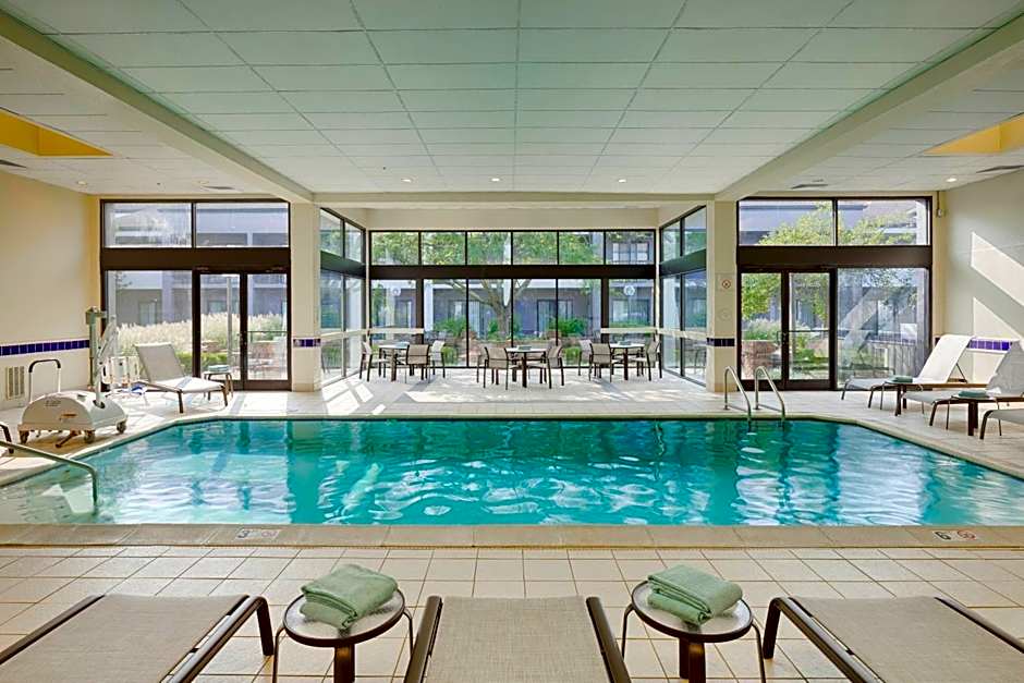 Courtyard by Marriott Cincinnati Blue Ash