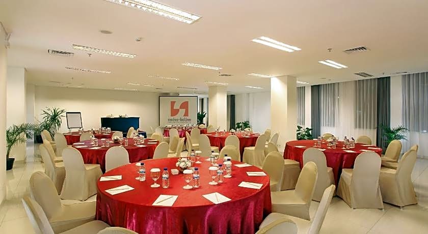 Swiss Belinn Tunjungan