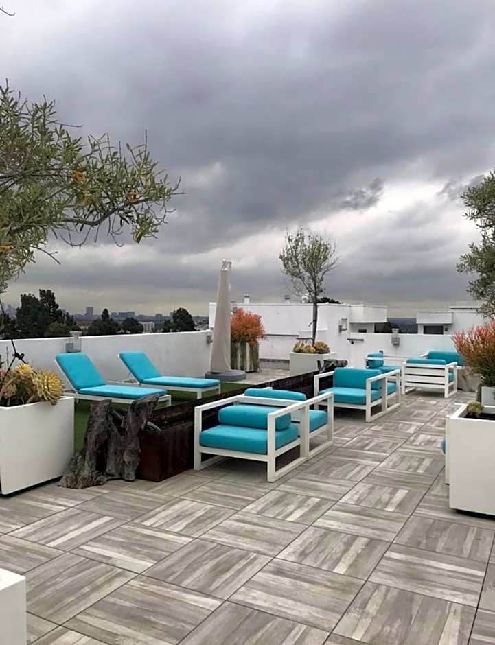 Luxury designed loft hotel 1 bedroom in Hollywood
