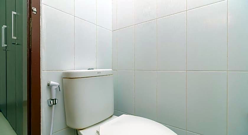 RedDoorz near Kejaksan Station Cirebon 2