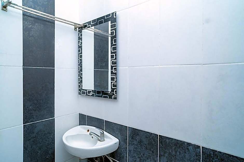 RedDoorz near Uniska Banjarmasin