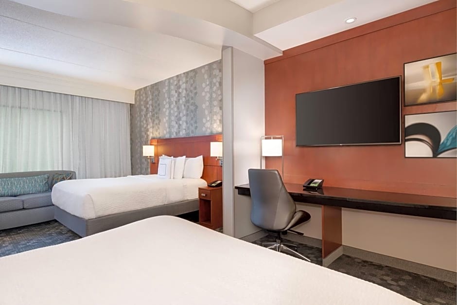 Courtyard by Marriott Pittsburgh Washington/Meadow Lands