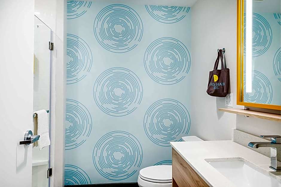 Tru By Hilton Midland