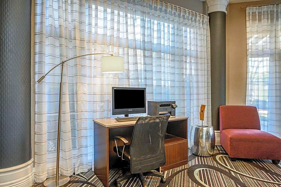 La Quinta Inn & Suites by Wyndham Myrtle Beach Broadway Area