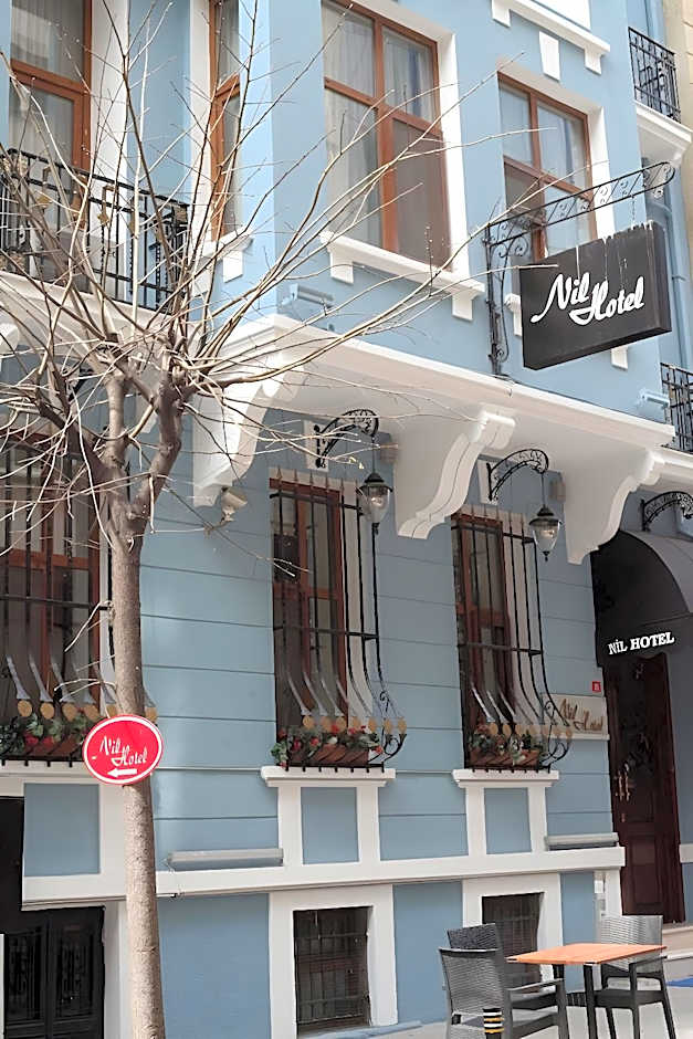 Nil Hotel