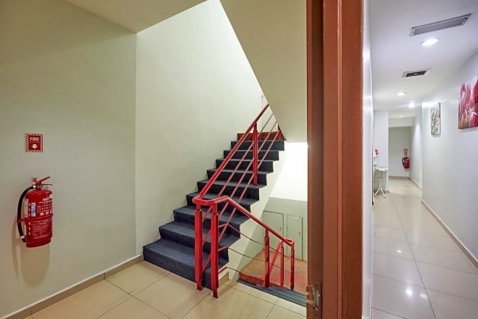 Swing & Pillows @ PJ KD