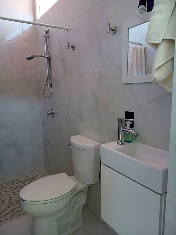 El Salto de Camela - Vera y Espín Hostal