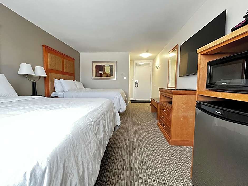 Photo 1 of 10 of Standard 1 Queen Bed