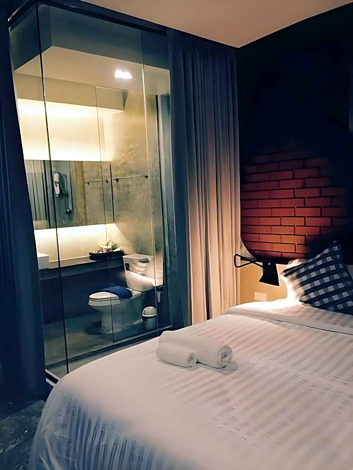 Journey Hostel Surat