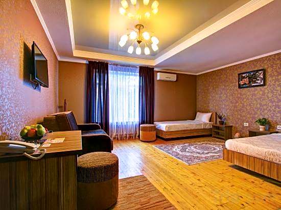 Hotel Kausar