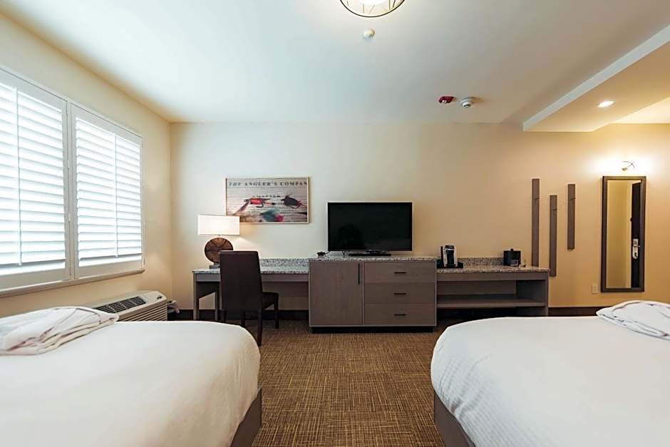 Tailwater Lodge Altmar Tapestry Collection by Hilton