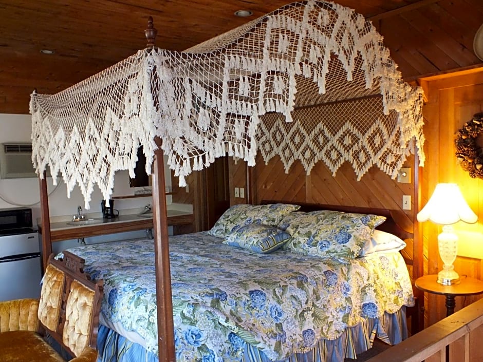 Scarborough Inn