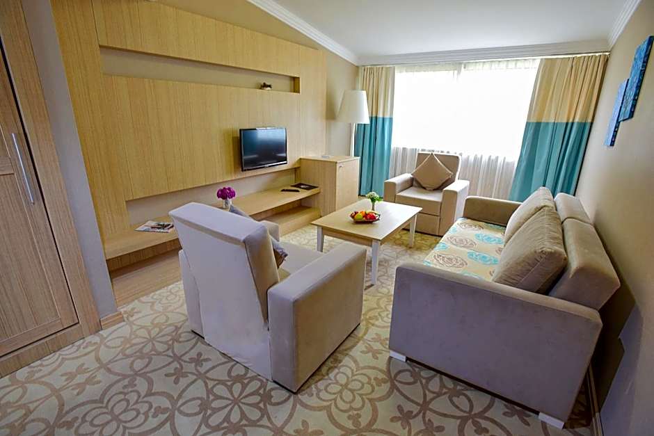 Hotel Izgrev Spa & Aquapark