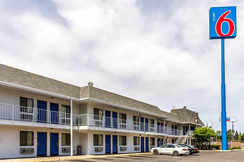 Motel 6 Fresno - Belmont Ave