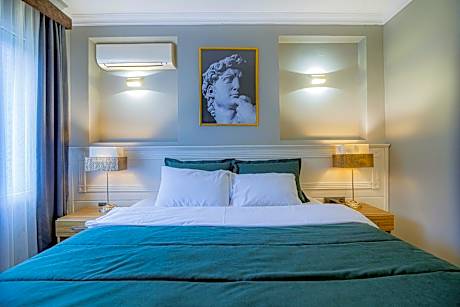 Three-Bedroom Apartment Suite