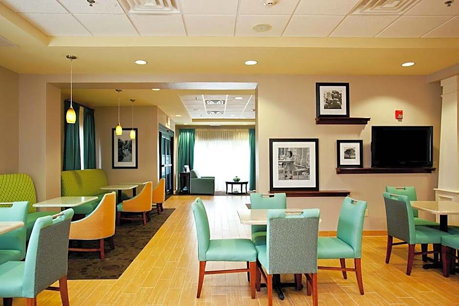 Hampton Inn By Hilton Inwood, Wv
