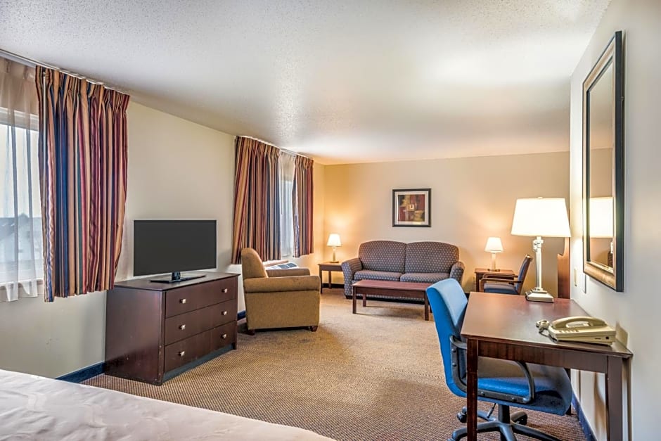 Quality Inn & Suites Eldridge Davenport North